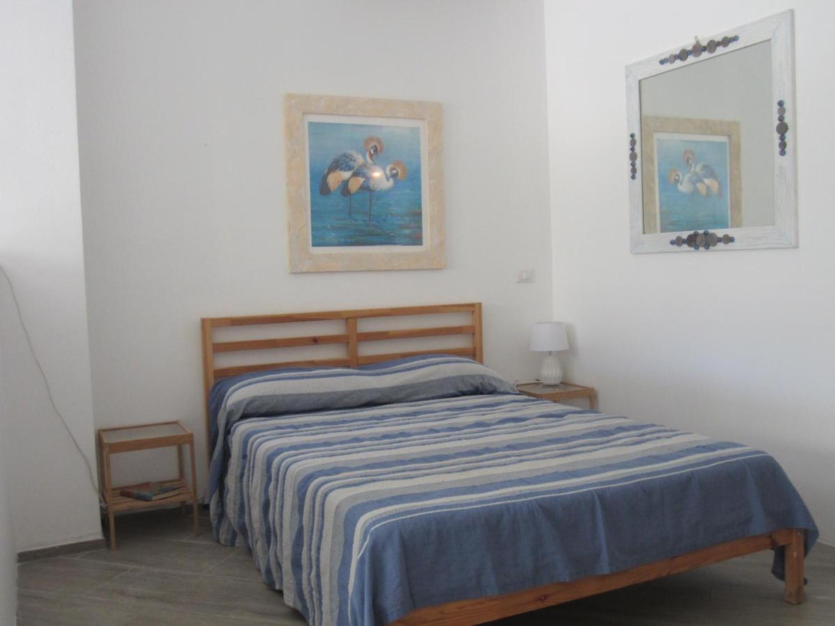 Monolocale San Pantaleo Apartment Exterior photo
