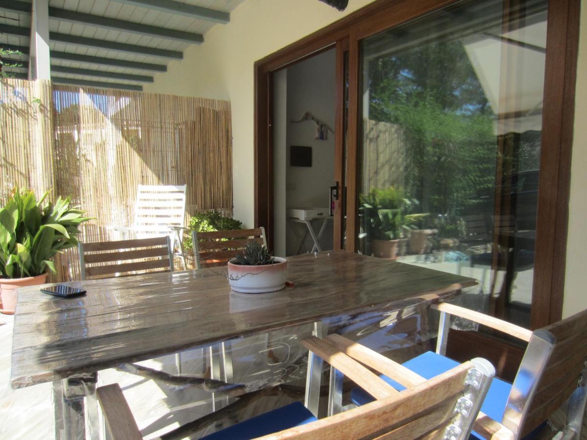 Monolocale San Pantaleo Apartment Exterior photo